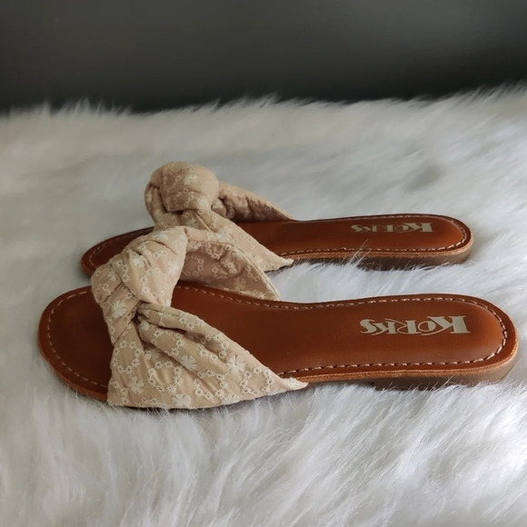*NIB* Korks Soleil Cream Embroidered Knot Sandal - Picture 4 of 5